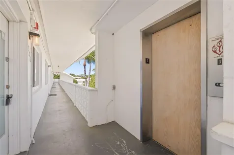 8126 112th Street Seminole FL 33772