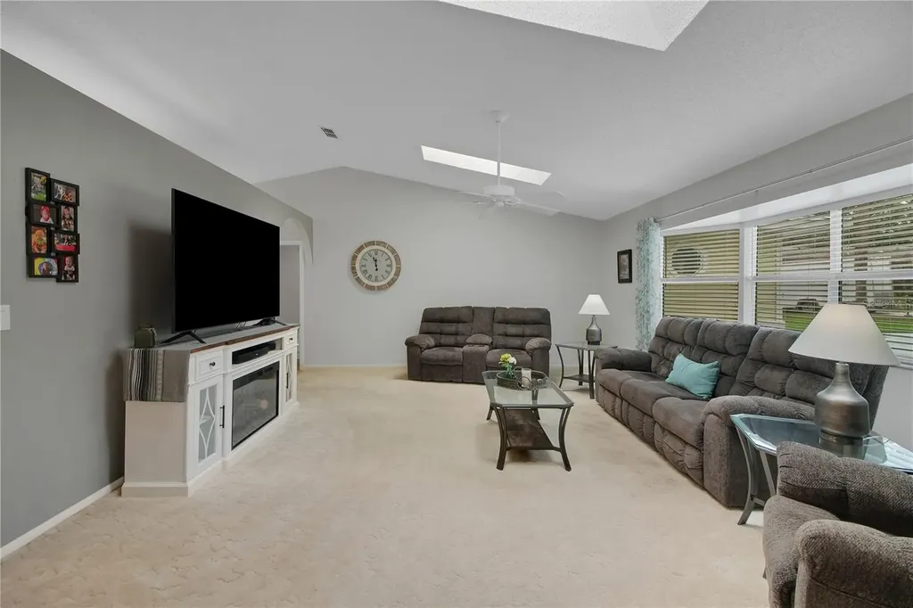 335 River Glass Court Leesburg FL 34788