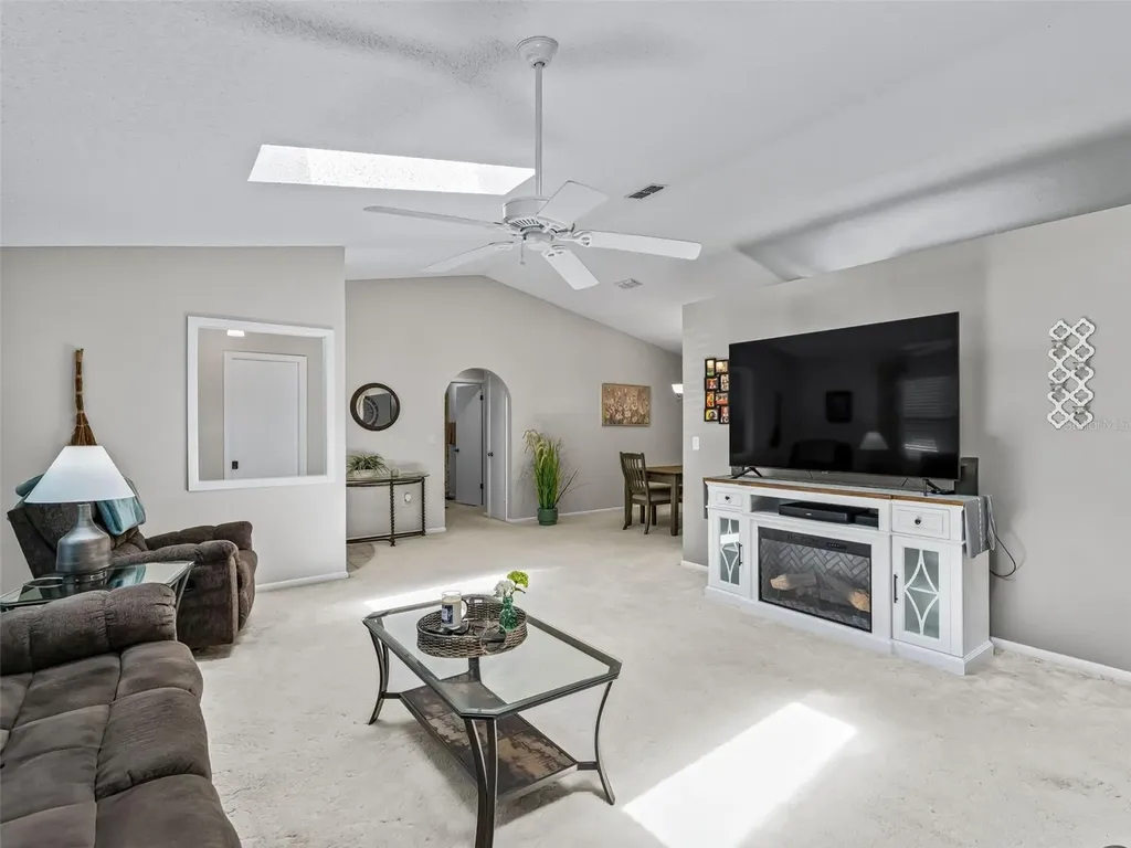 335 River Glass Court Leesburg FL 34788