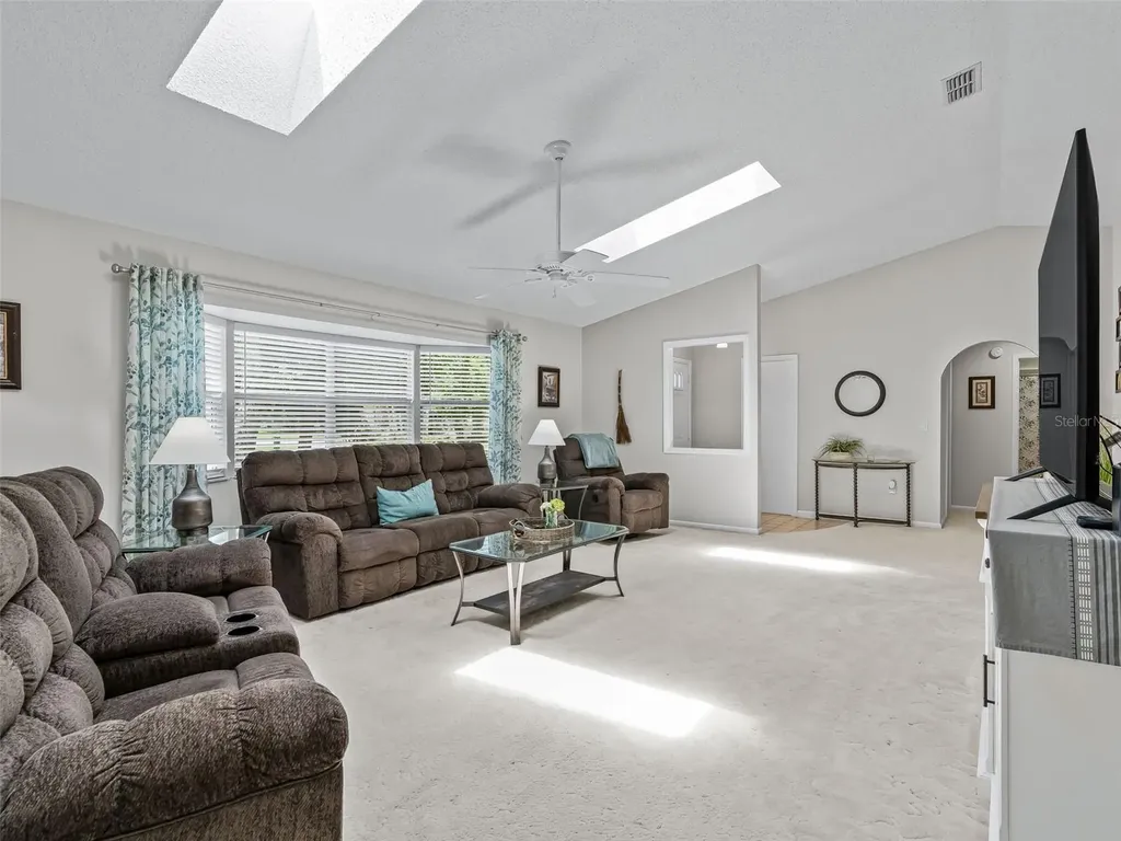335 River Glass Court Leesburg FL 34788