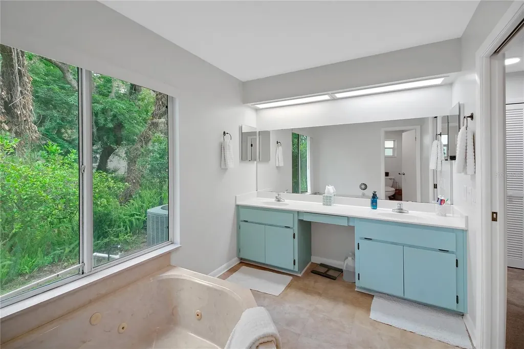 335 River Glass Court Leesburg FL 34788