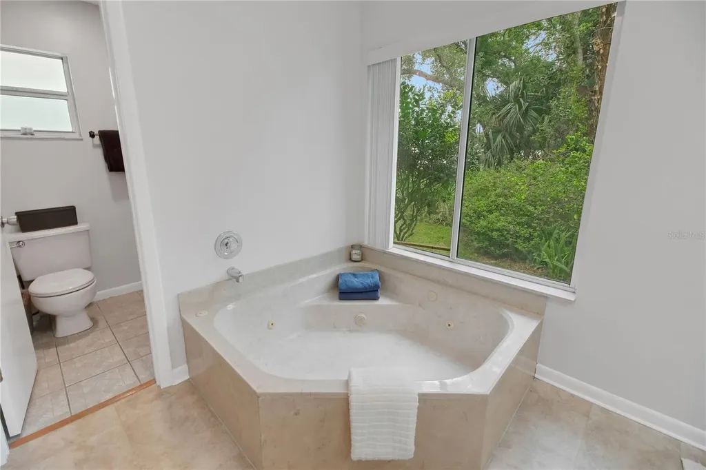 335 River Glass Court Leesburg FL 34788
