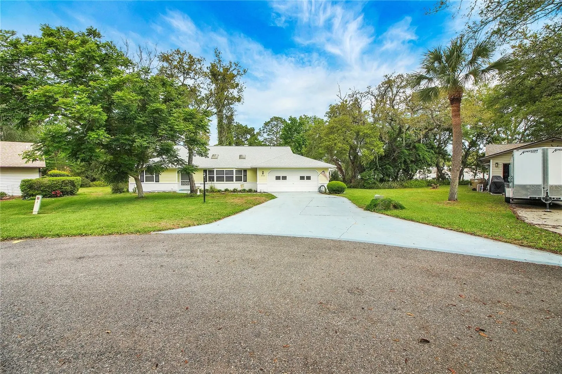 335 River Glass Court Leesburg FL 34788
