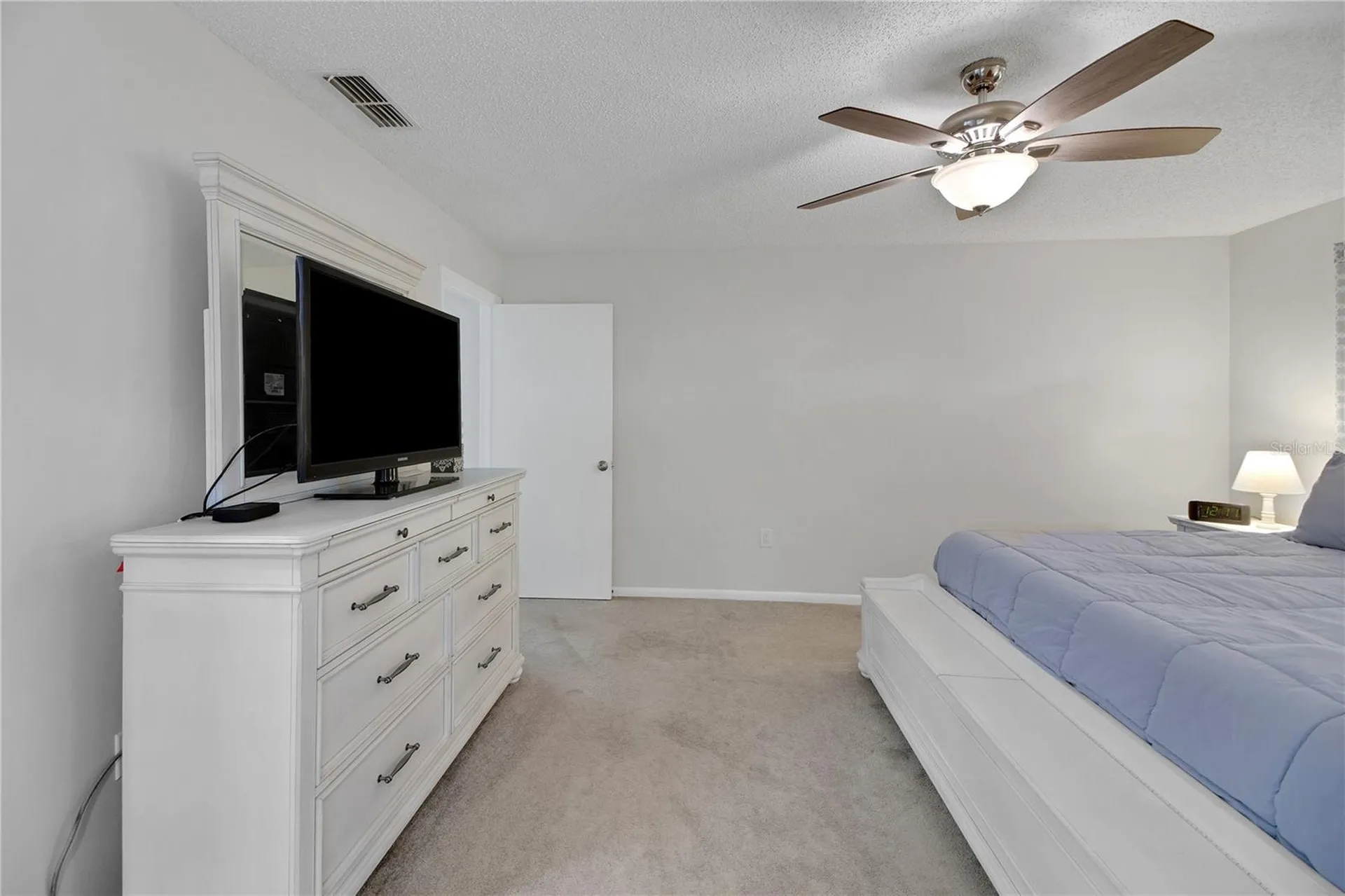 335 River Glass Court Leesburg FL 34788