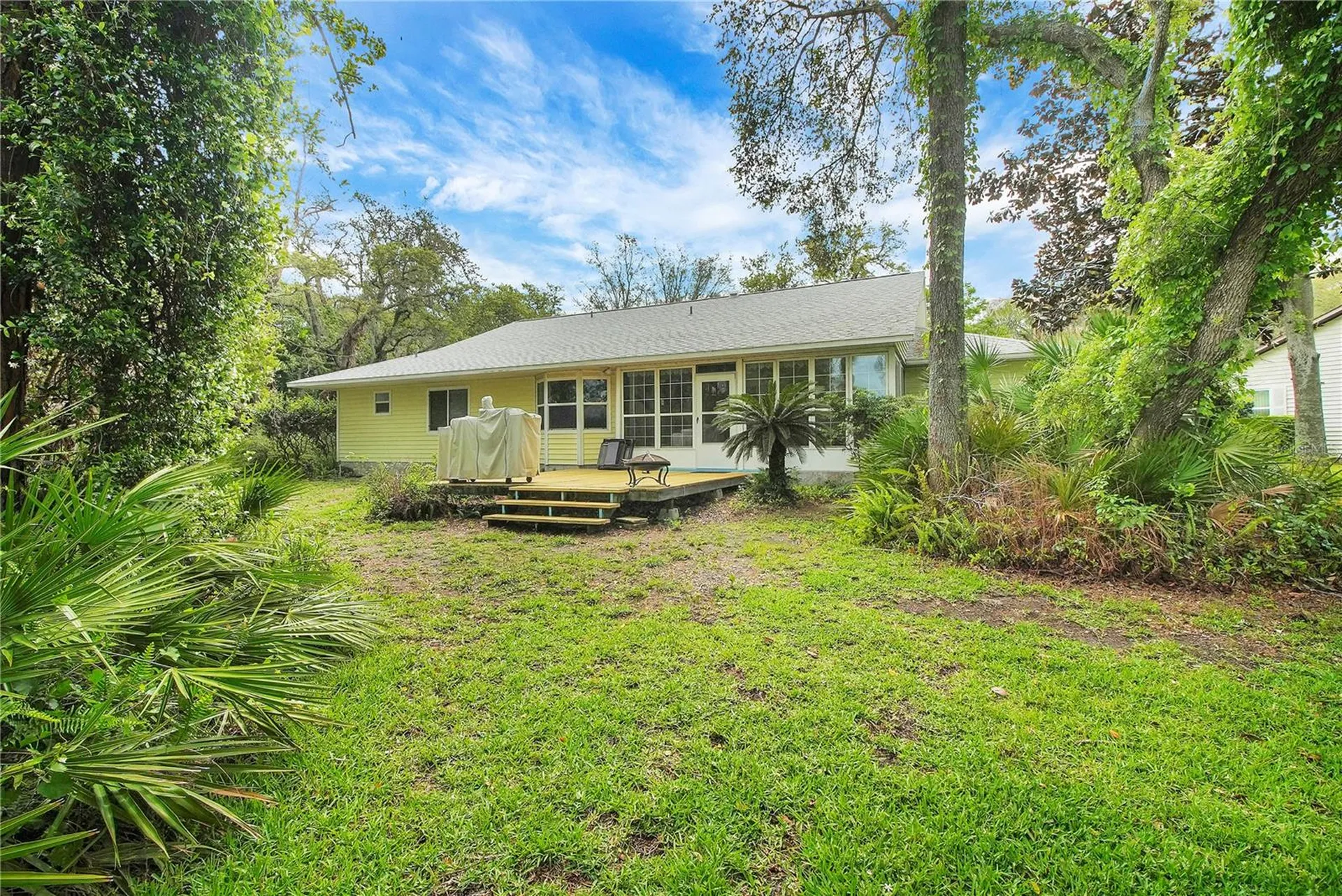 335 River Glass Court Leesburg FL 34788