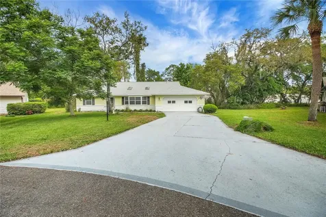 335 River Glass Court Leesburg FL 34788