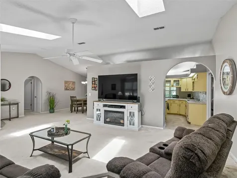 335 River Glass Court Leesburg FL 34788