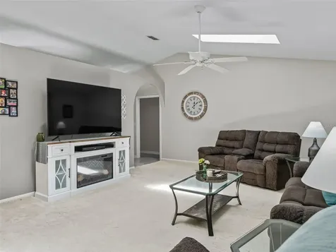 335 River Glass Court Leesburg FL 34788