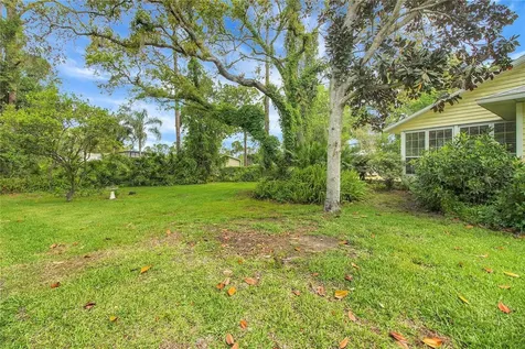 335 River Glass Court Leesburg FL 34788