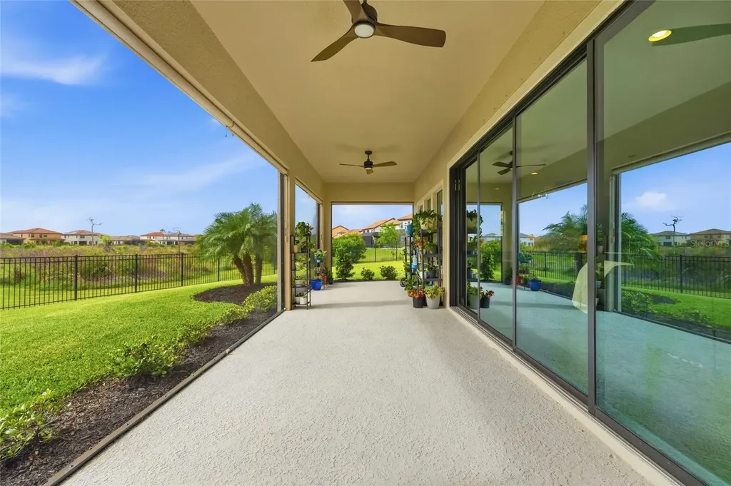 8207 Rushton Place Parrish FL 34219