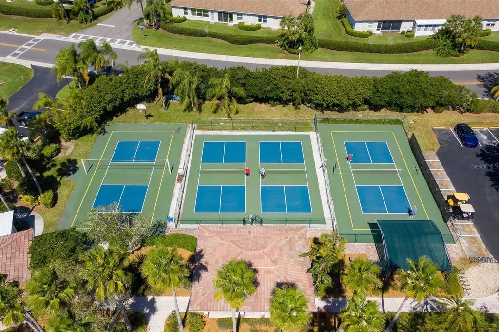 417 Gladstone Place Sun City Center FL 33573
