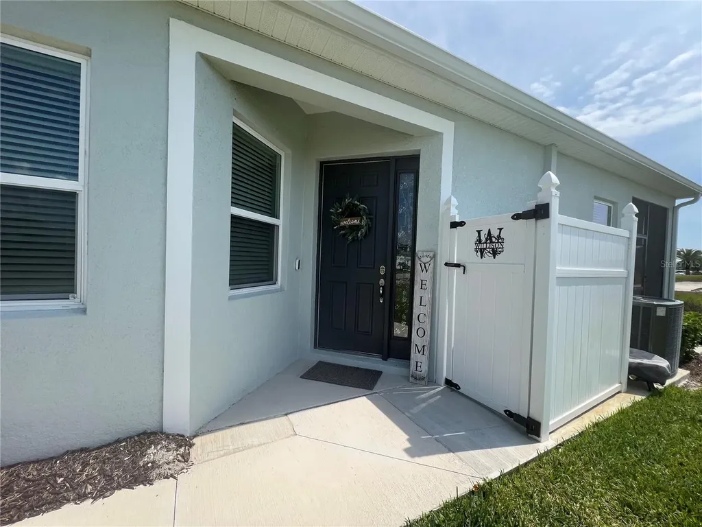 1867 Nottingham Trail Port Charlotte FL 33980