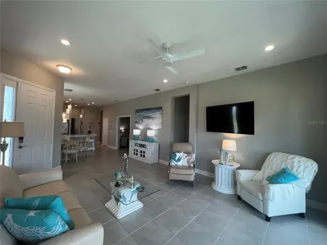 1867 Nottingham Trail Port Charlotte FL 33980