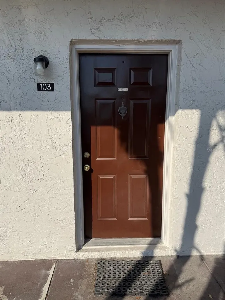 9209 Tudor Drive Tampa FL 33615