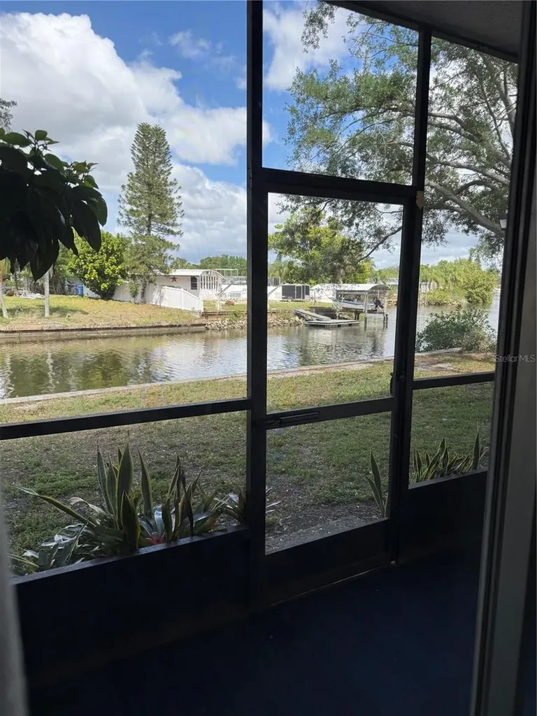 9209 Tudor Drive Tampa FL 33615