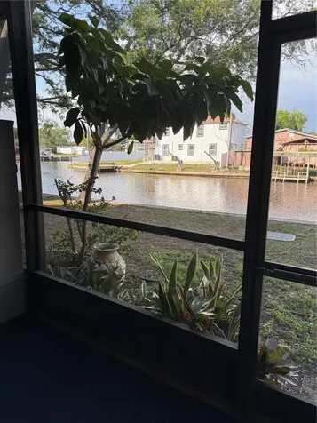 9209 Tudor Drive Tampa FL 33615