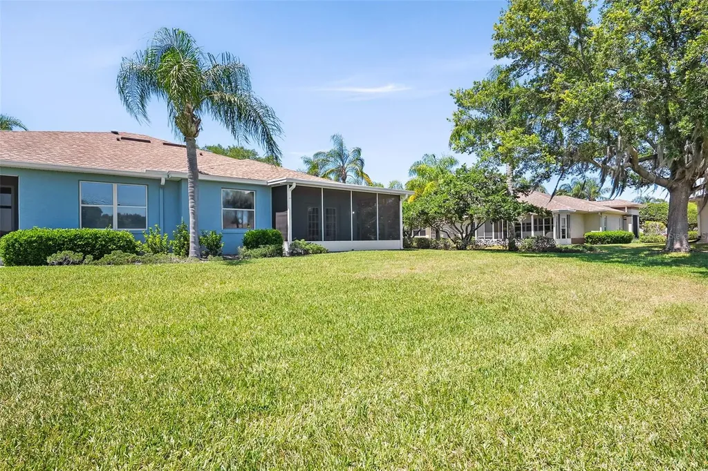 1204 Huntington Greens Drive Sun City Center FL 33573
