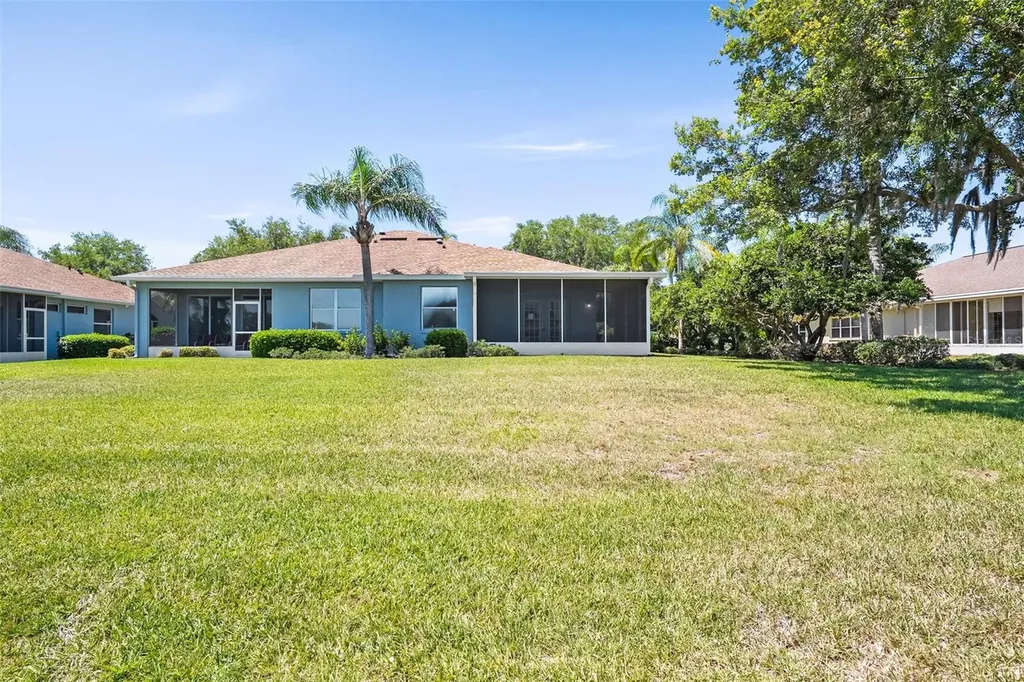 1204 Huntington Greens Drive Sun City Center FL 33573