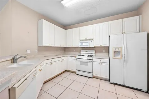 1204 Huntington Greens Drive Sun City Center FL 33573