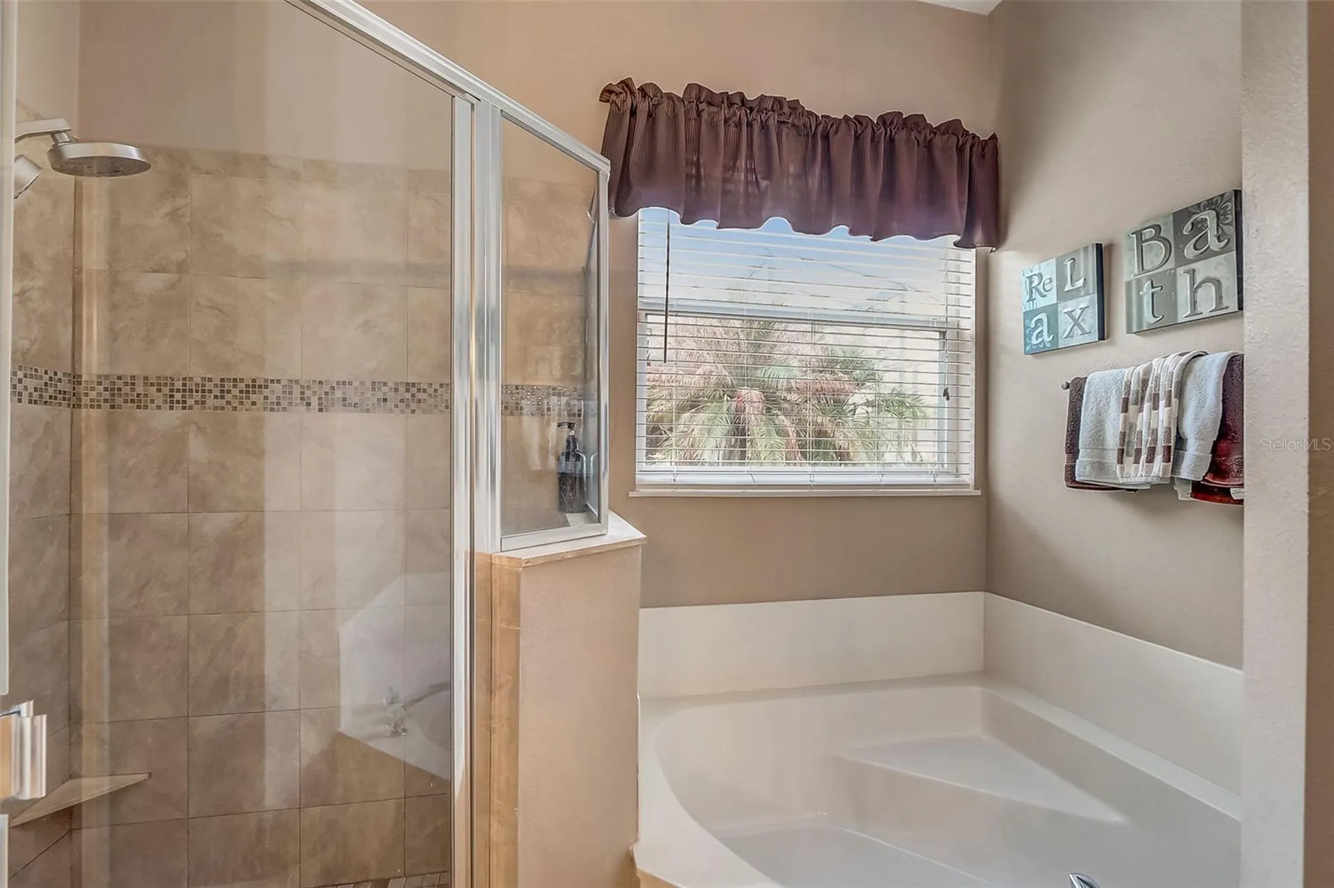 2427 Leaning Pine Lane Oviedo FL 32765
