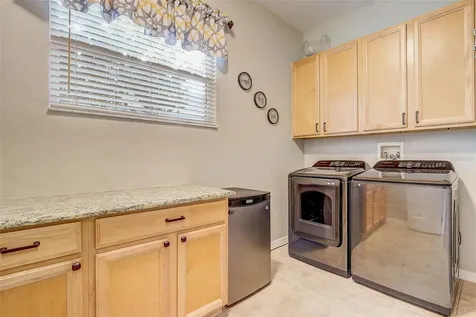 2427 Leaning Pine Lane Oviedo FL 32765
