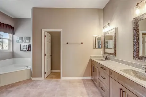 2427 Leaning Pine Lane Oviedo FL 32765