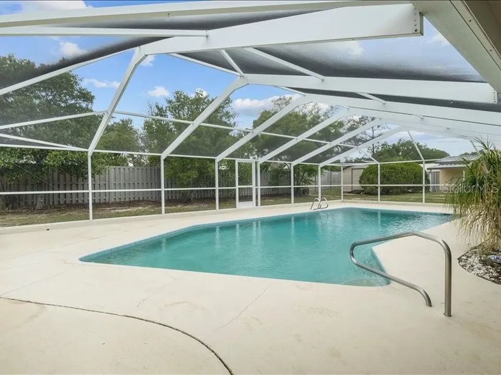 230 S Lake Starr Boulevard Lake Wales FL 33898