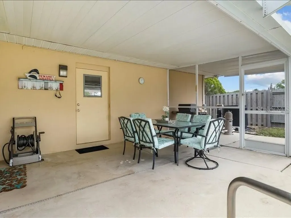 230 S Lake Starr Boulevard Lake Wales FL 33898