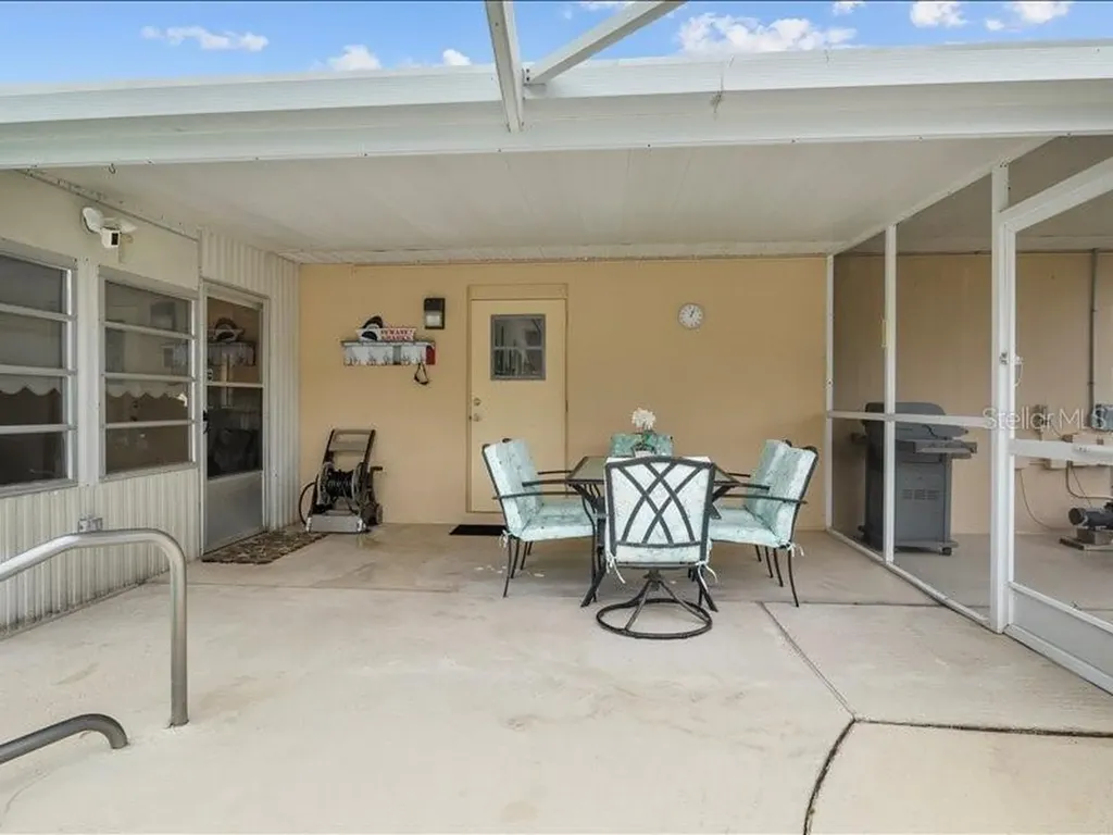 230 S Lake Starr Boulevard Lake Wales FL 33898