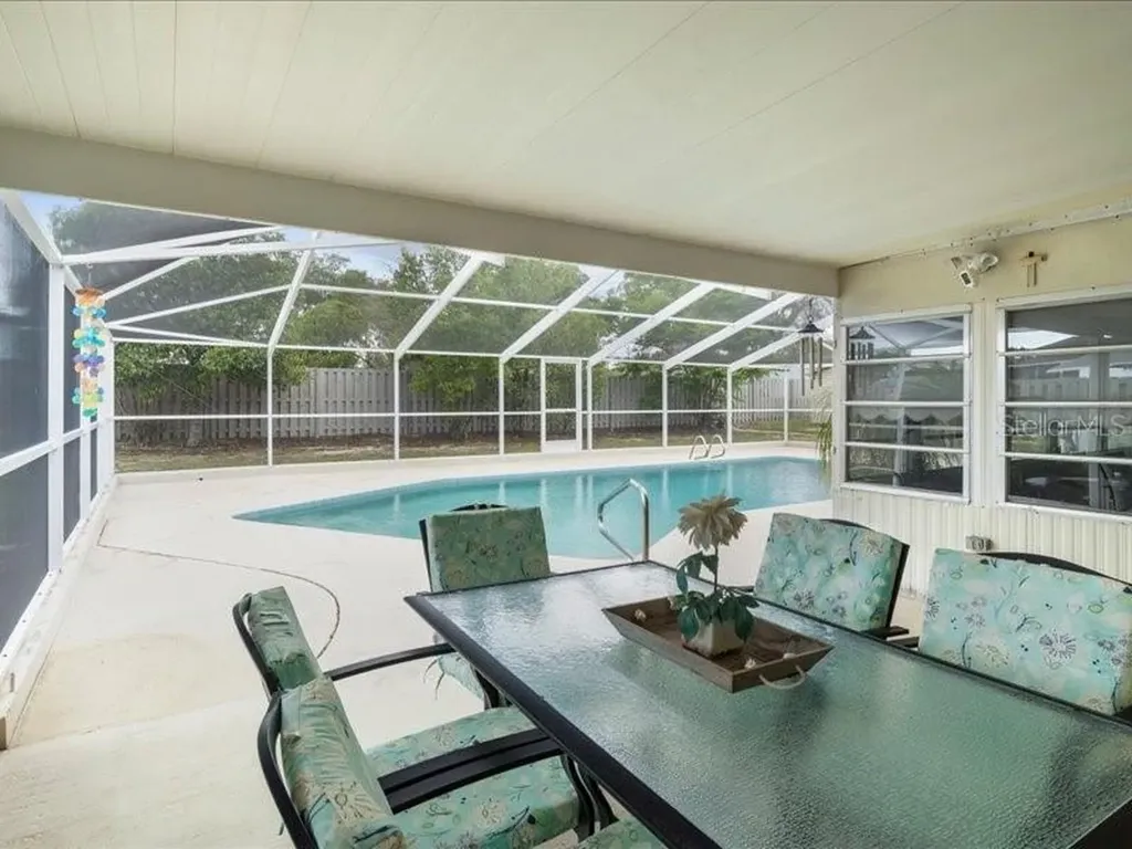 230 S Lake Starr Boulevard Lake Wales FL 33898