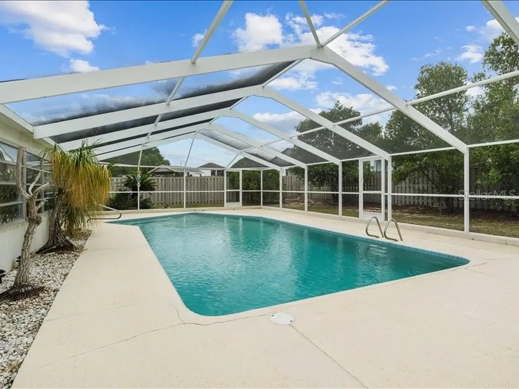 230 S Lake Starr Boulevard Lake Wales FL 33898