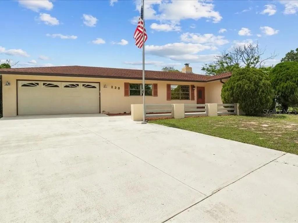 230 S Lake Starr Boulevard Lake Wales FL 33898