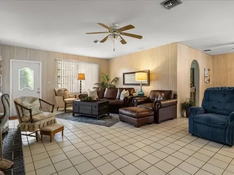 230 S Lake Starr Boulevard Lake Wales FL 33898