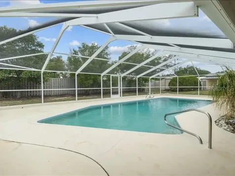 230 S Lake Starr Boulevard Lake Wales FL 33898