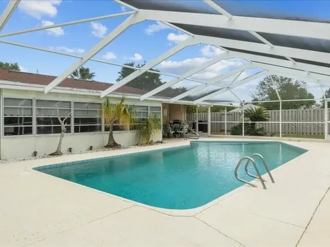 230 S Lake Starr Boulevard Lake Wales FL 33898
