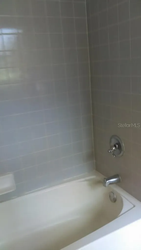 805 Peters Street Wildwood FL 34785