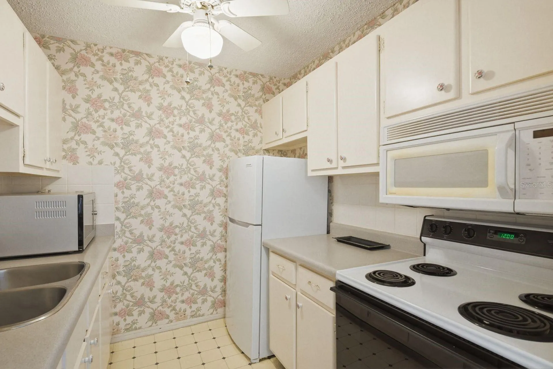 8220 112th Street Seminole FL 33772