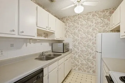 8220 112th Street Seminole FL 33772