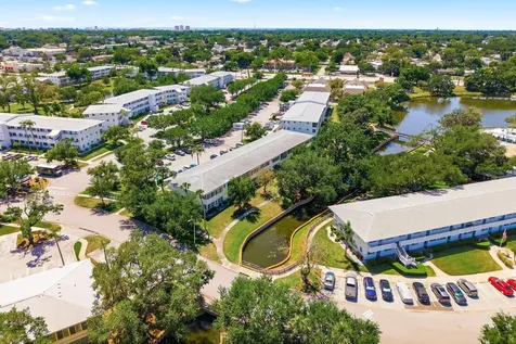 8220 112th Street Seminole FL 33772