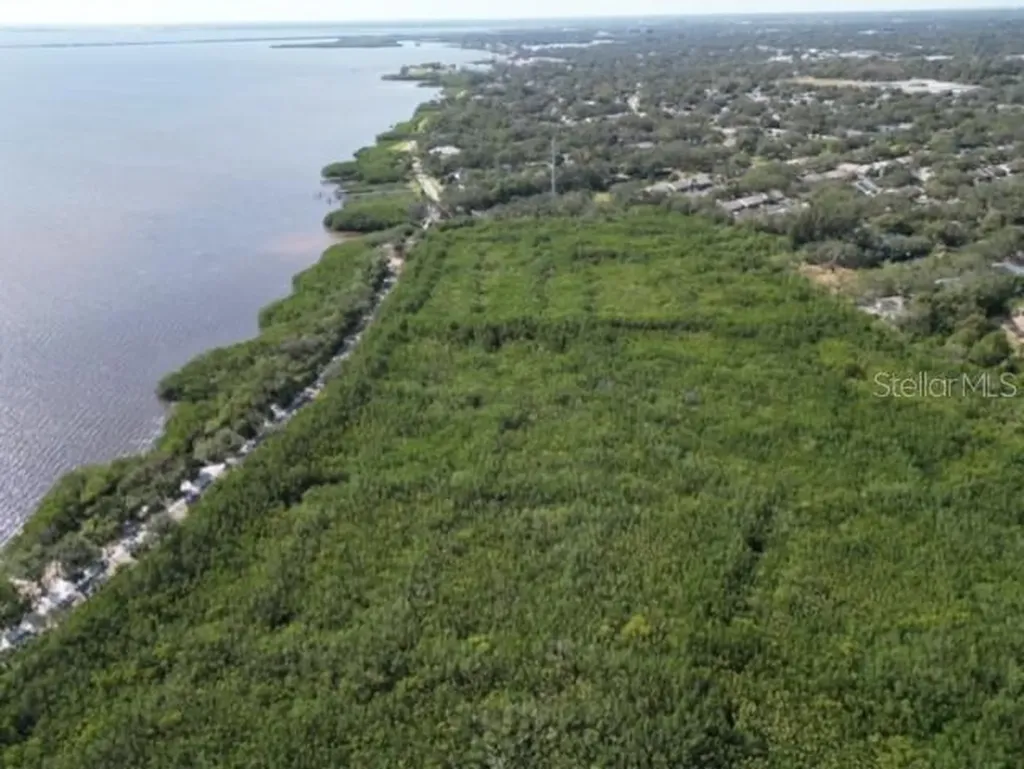 Irwin Street Safety Harbor FL 34695