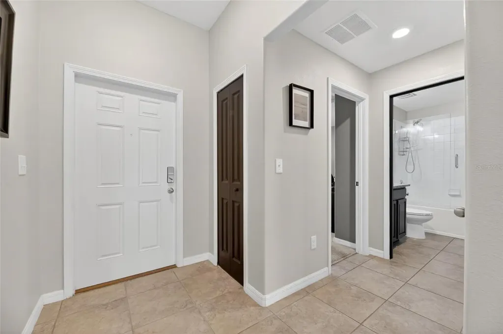 7109 Salt River Avenue Sun City Center FL 33573