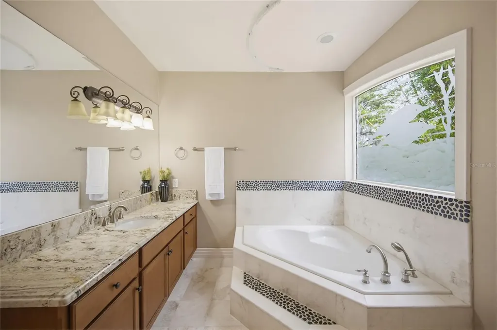 8866 Darlene Drive Orlando FL 32836