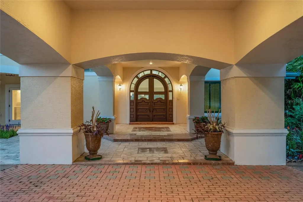 8866 Darlene Drive Orlando FL 32836