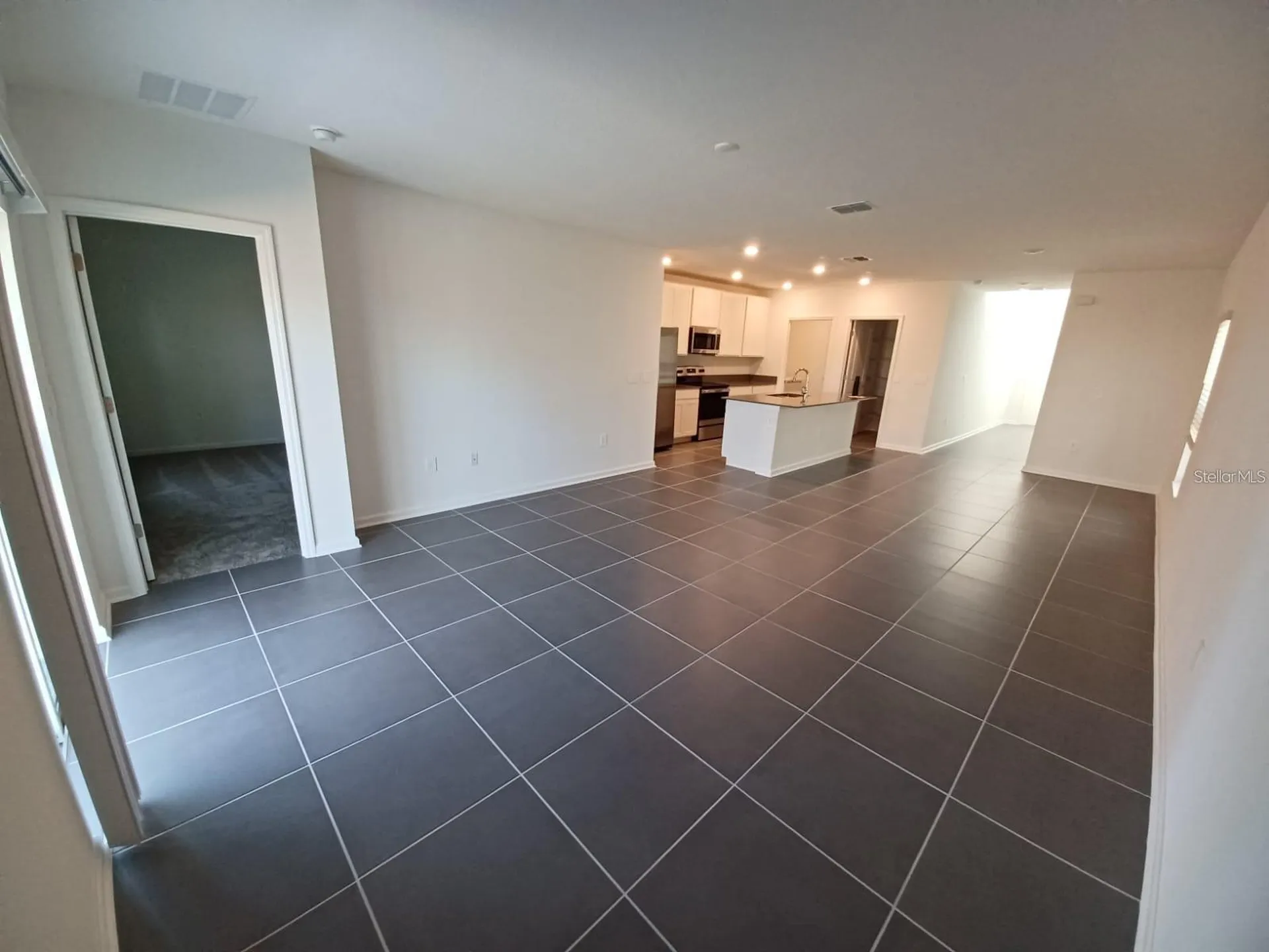 926 Jackson Avenue Davenport FL 33837