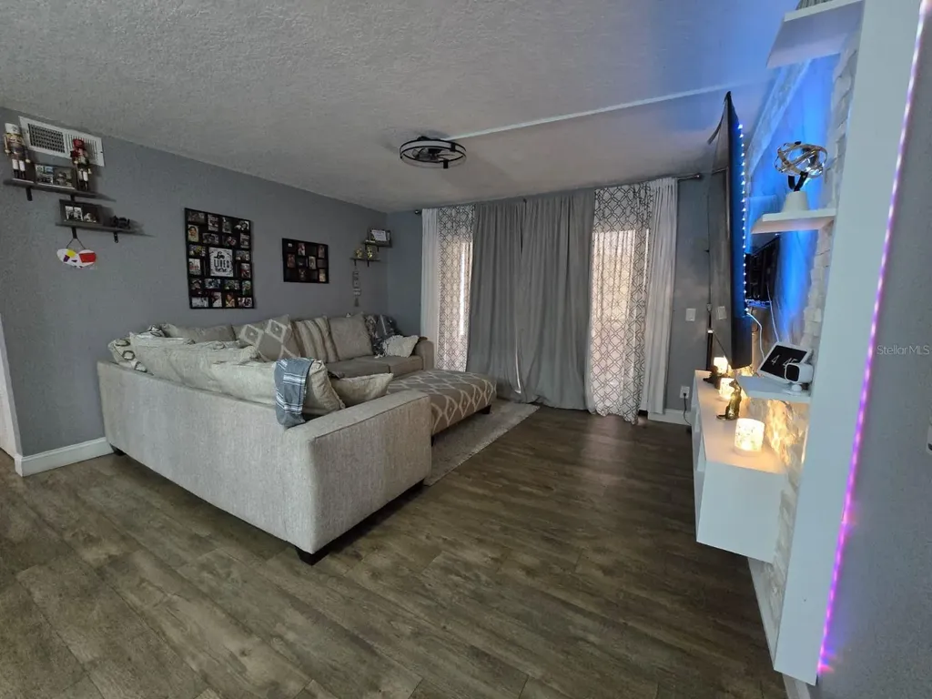 1624 S Pine Ridge Sanford FL 32773