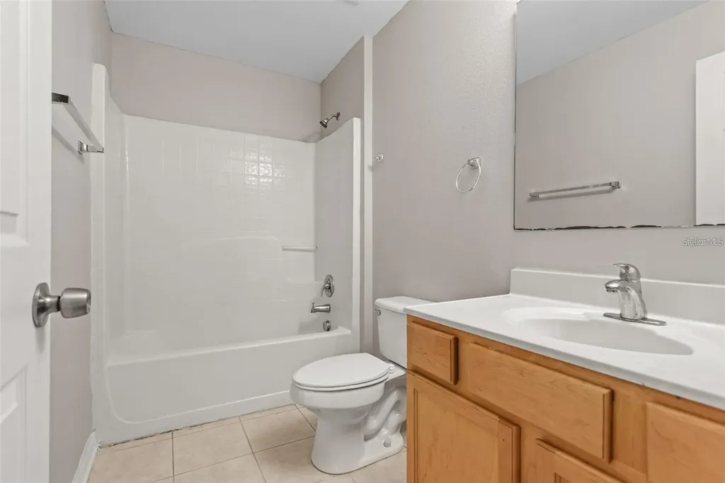 14126 Econ Woods Lane Orlando FL 32826