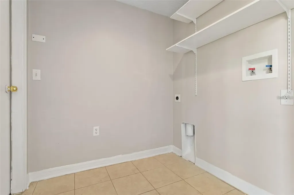 14126 Econ Woods Lane Orlando FL 32826