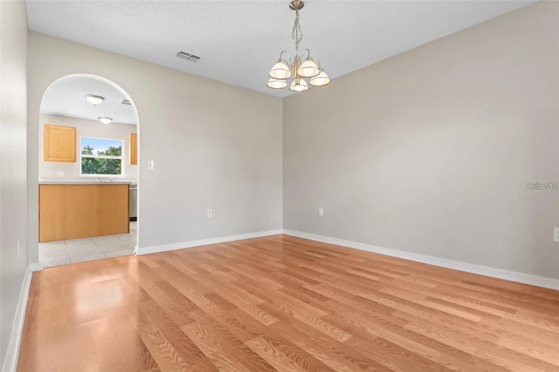 14126 Econ Woods Lane Orlando FL 32826