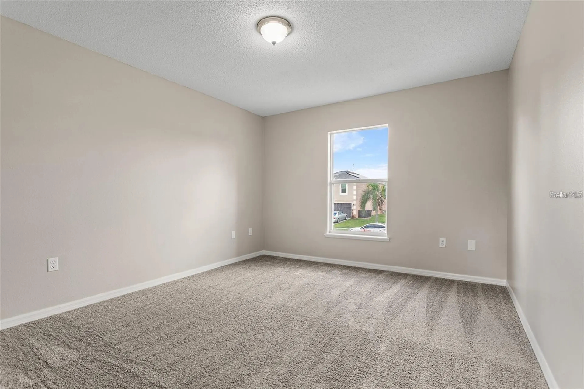 14126 Econ Woods Lane Orlando FL 32826