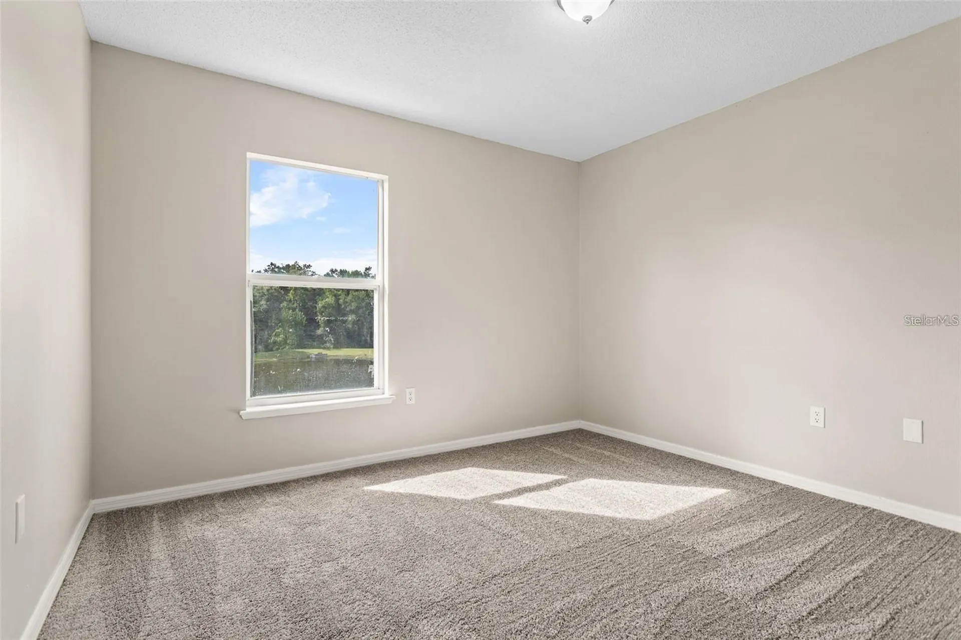 14126 Econ Woods Lane Orlando FL 32826